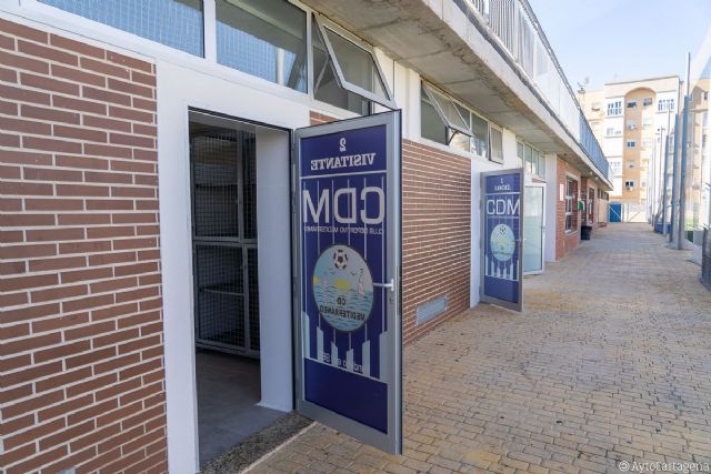 El martes entran en funcionamiento los vestuarios del campo municipal de Fútbol de Urbanización Mediterráneo