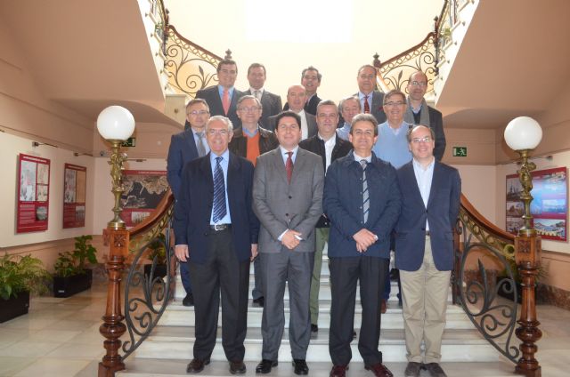 El jurado de los Premios de Obra Civil de la Región de Murcia visita los trabajos candidatos de Cartagena