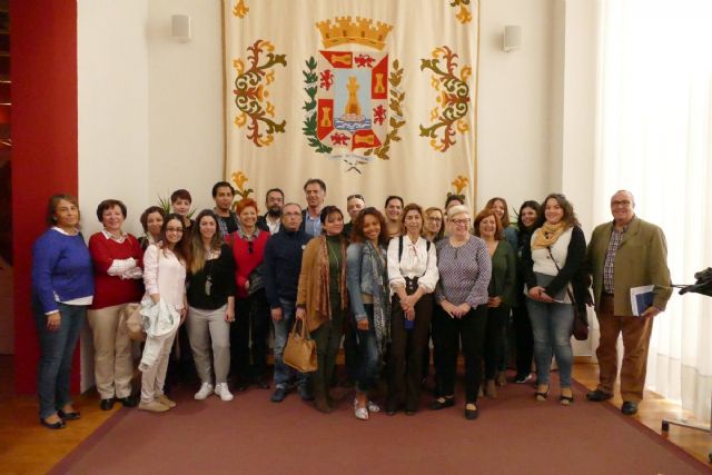 Servicios Sociales pone en marcha un plan para facilitar la acogida de los refugiados