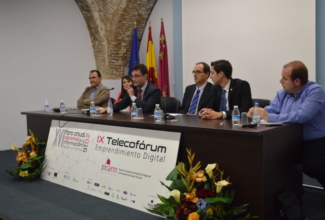 El XIV Telecofórum expone las oportunidades laborales del emprendimiento digital y de la Red de Cátedras de la UPCT