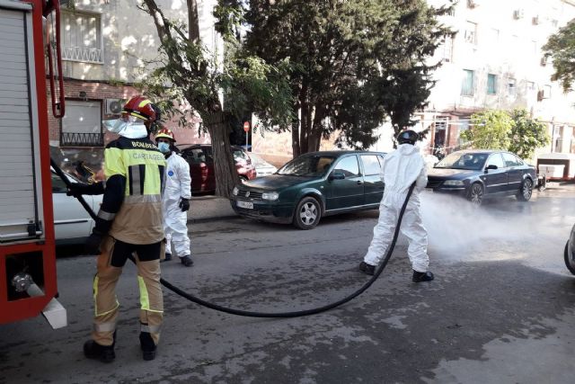 Ayuntamiento, Área II de Salud y responsables vecinales abordan medidas para contener el brote de Covid en Lo Campano