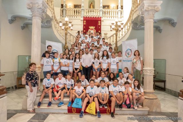 Los centros educativos que han participado en los Presupuestos Participativos visitan el Palacio Consistorial