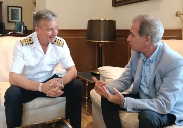 Cartagena por la Caridad visita al Almirante del Arsenal