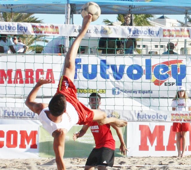 El 24° Circuito Nacional Futvoley España llega a la Playa del Cavanna