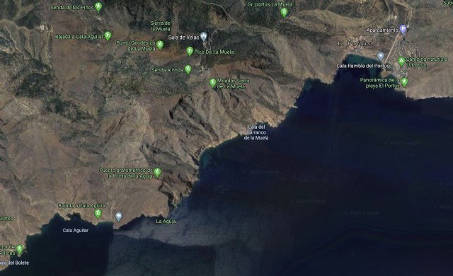 Rescatan por mar a tres senderistas en Cala Aguilar