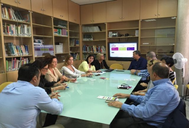 La Agencia de Desarrollo Local y Empleo presenta su Agencia de Colocacion a los comerciantes de Cartagena