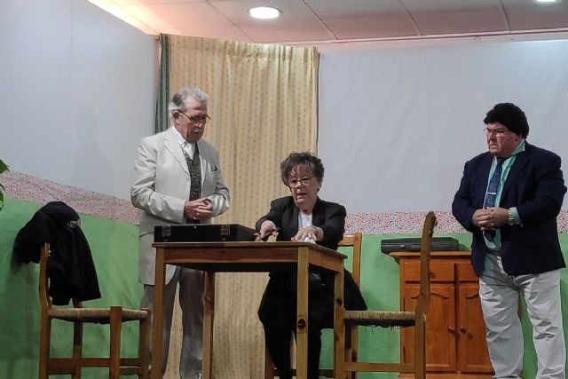 Los mayores de Cartagena se suben al escenario