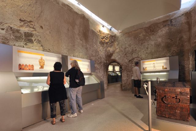 Cartagena Puerto de Culturas y el Teatro Romano comienzan diciembre con visitas guiadas y actividades para toda la familia