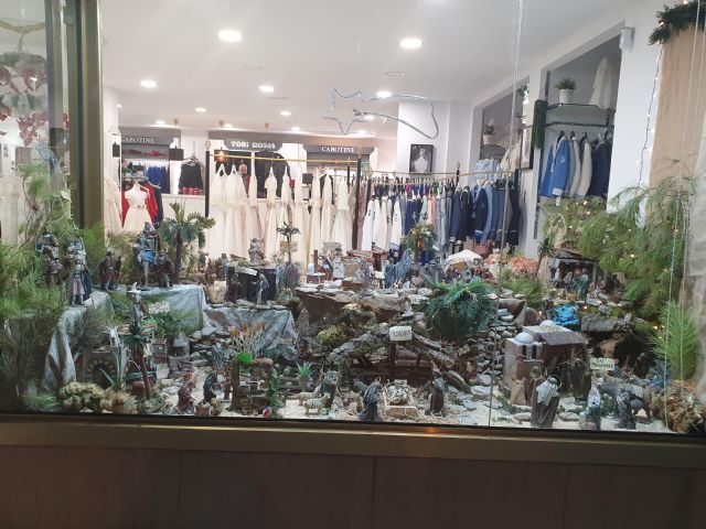 Toni Modas gana el I Concurso de Belenes en Comercios organizado por UCAM Cartagena