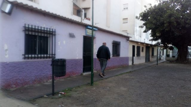 El Ayuntamiento incumple su promesa de ampliación del local social de la Barriada San Ginés