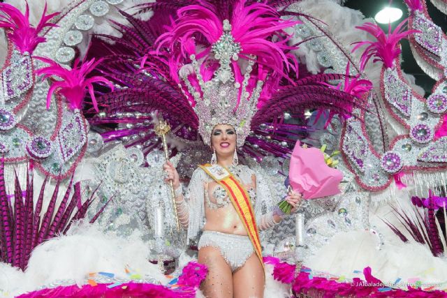 Finuchi Mante, de la comparsa Salgueiro, reina del Carnaval 2018