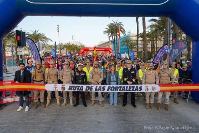 La Ruta de las Fortalezas ya está en marcha este sábado Cartagena con 5.000 corredores de toda España