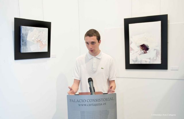 El Blanco Mudo de Pedro Zamora abre el nuevo espacio expositivo para jóvenes creadores en el Palacio Consistorialón subjetiva la nueva sala de exposiciones del Palacio Consistorial