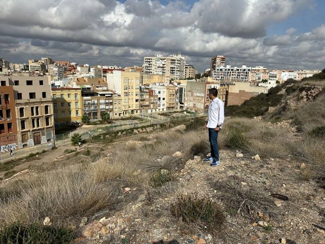 'Arroyo abandona el patrimonio de Cartagena': MC denuncia la inacción en el Parque Torres y El Molinete