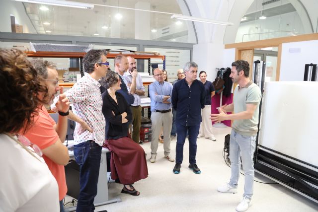 El nuevo Taller de Maquetas e Impresión del Departamento de Arquitectura y Edificación posibilita diseños más audaces de los estudiantes