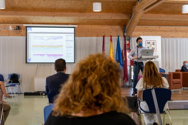 Investigadores de la UPCT desarrollan un 'datalogger' y una plataforma que permite controlar el agua suministrada a la planta