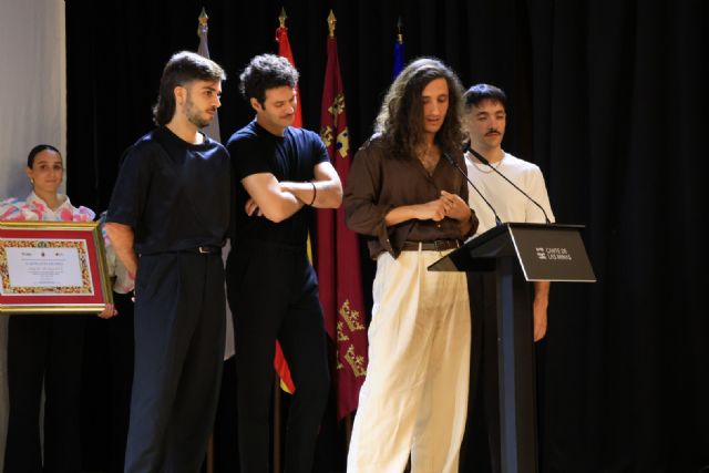 Arde Bogotá anima a 'hermanar músicas, culturas y territorios' al recibir el ´Castillete de Oro´ del Cante de las Minas