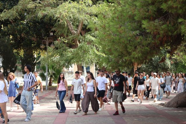 1.200 nuevos estudiantes llegan a la UPCT para comenzar su etapa universitaria este curso