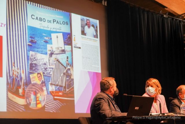 El cronista Paco Franco recoge en su último libro la esencia de Cabo de Palos