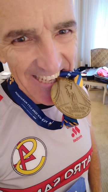 El Club Cuatro Santos Cartagena participó en la maratón de Nueva York con Francisco Mallorquín Jimenez