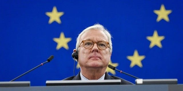 Manuel Padín: '¿A qué espera el PP de Cartagena para aclarar si Valcárcel vendió nuestro futuro por un sueldo europeo?