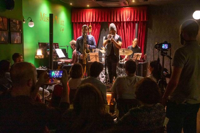 El cartagenero Pedro Núñez inauguró la cuarenta edición del Cartagena Jazz Festival