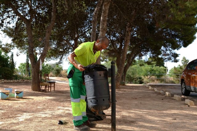 El Ayuntamiento de Cartagena refuerza el mantenimiento y embellecimiento en varios barrios del municipio