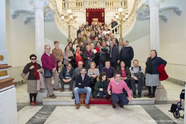 El alcalde recibio a los mayores de Lorqui