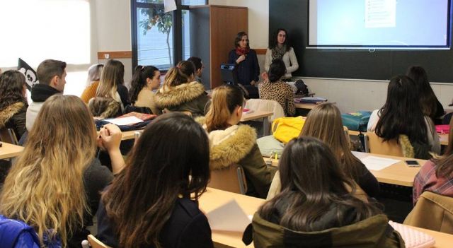 UCAM Cartagena colabora con Maestros Mundi en favor de las familias desestructuradas del municipio