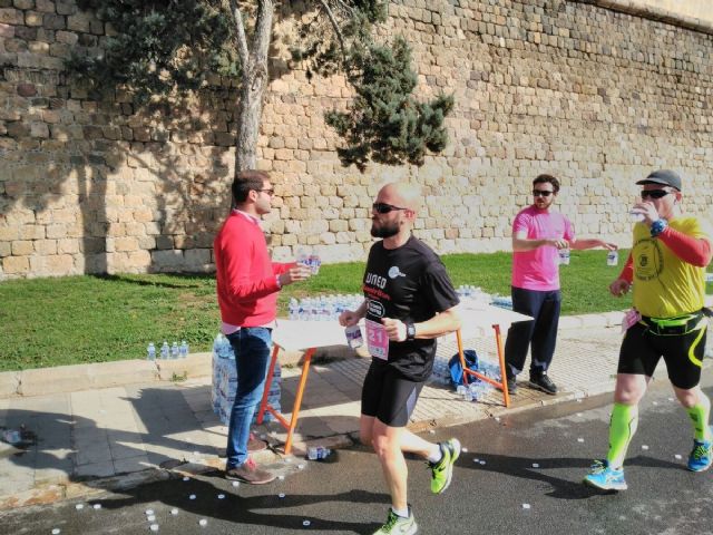 Jose Carlos Caparros y Wafiya Benali se imponen en la XXIV Media Maraton Ciudad de Cartagena