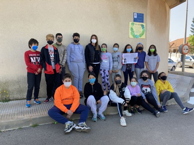 El Colegio 'San Isidoro' pone el nombre de Isidoro Máiquez a una calle de El Algar