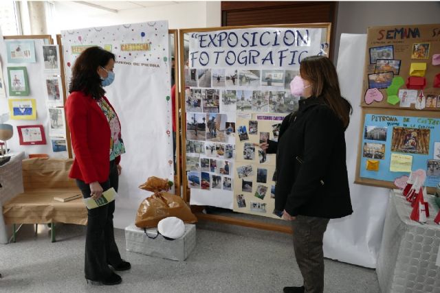 Los alumnos del colegio de Miranda dan a conocer el municipio a través de una exposición