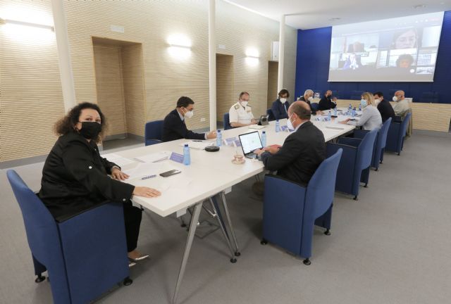 La Autoridad Portuaria inaugura un nuevo parque de Calistenia al servicio de los cartageneros