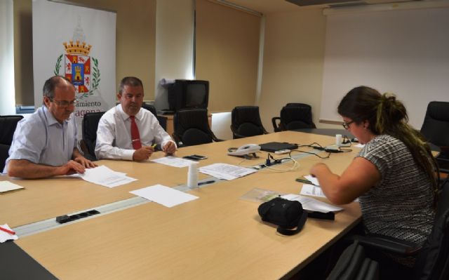 Medio Ambiente manifiesta su adhesion a un proyecto que busca la valorizacion del patrimonio natural y cultural de la Sierra de la Muela, Cabo Tiñoso y Roldan