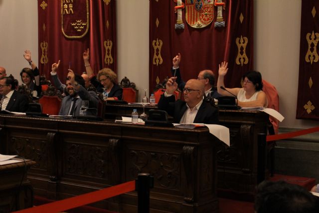 Cs logra que el Gobierno local defienda ante Pedro Sánchez la partida en los PGE para recuperar la baterías de costa