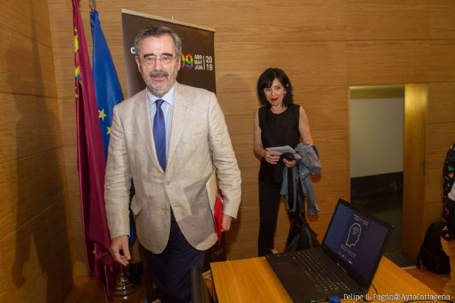 Manuel Cruz habló en Cartagena Piensa sobre regeneración democrática