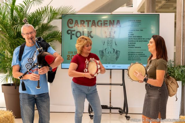Los conciertos gratuitos del festival Cartagena Folk y el Circo Raluy protagonizan la agenda del fin de semana en Cartagena