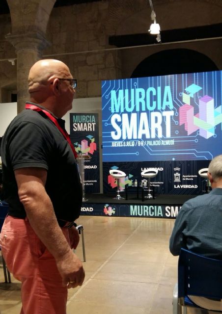 Padín: 'mientras otros compiten para ver quién es menos corrupto, nosotros trabajamos por el futuro de Cartagena'