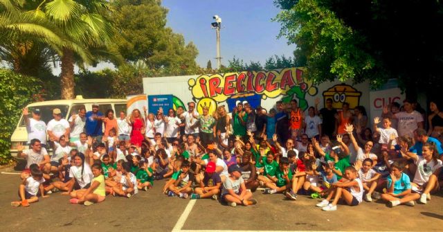 Un centenar de chavales disfruta de una semana de convivencia y ocio en el campamento urbano de Salesianos