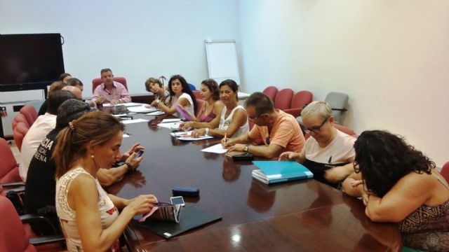 La Mesa de Bienestar Animal consensua los artículos que conformarán la nueva ordenanza municipal relativa a mascotas