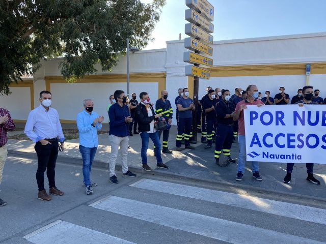 MC asiste al homenaje del trabajador de Navantia fallecido por atropello y exige al PP que actúe, de una vez, para garantizar la seguridad de los trabajadores