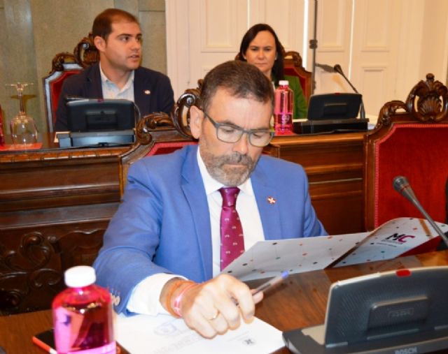 López (MC) aboga por incrementar el empleo público para optimizar la gestión y mantener la inercia de crecimiento iniciada durante la alcaldía cartagenerista