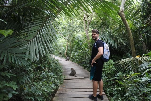 Un alumno de la Escuela naval de la UPCT asesora el diseño de los submarinos de la armada taiwanesa