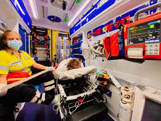 Laura Balanza, titulada por UCAM Cartagena, premiada por el mejor expediente del país en Enfermería