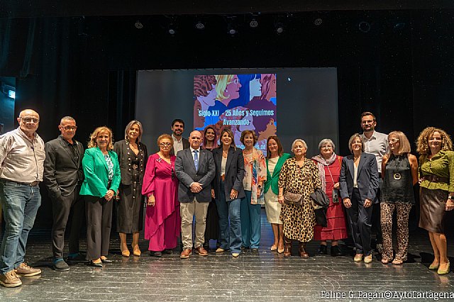 La alcaldesa reconoce la lucha de las 5.400 mujeres de FEDAM y subraya el liderazgo femenino de Cartagena en política, empresa y tradición