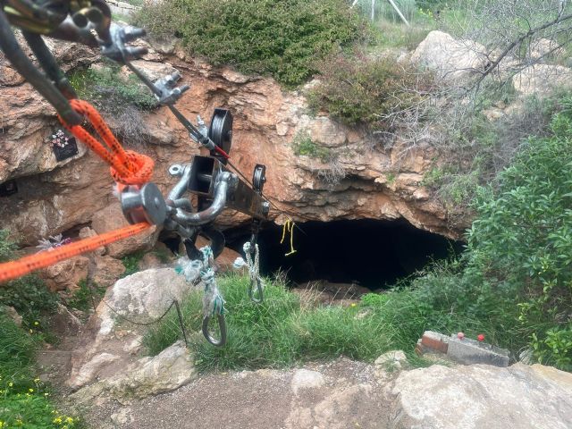 MC exige explicaciones tras ser emplazado el Ayuntamiento como responsable civil subsidiario por la muerte de una buceadora en la Cueva del Agua