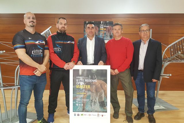 Se celebra el III Campeonato Regional Open Master de Natación en Santa Ana