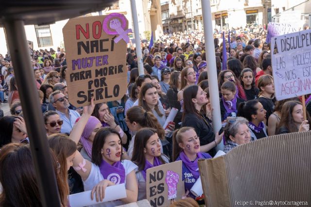 Poemas, cuentacuentos y una cadena humana acompañarán a la manifestación del 8-M en Cartagena