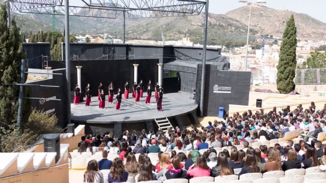 La tragedia de Edipo Rey inicia con éxito las representaciones del Festival Juvenil de Teatro Grecolatino
