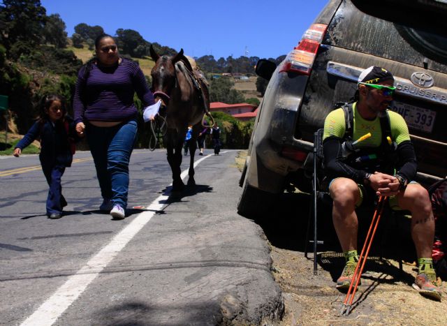 Andrés Lledó coronó el volcán Irazú a una altitud de 3.200 metros